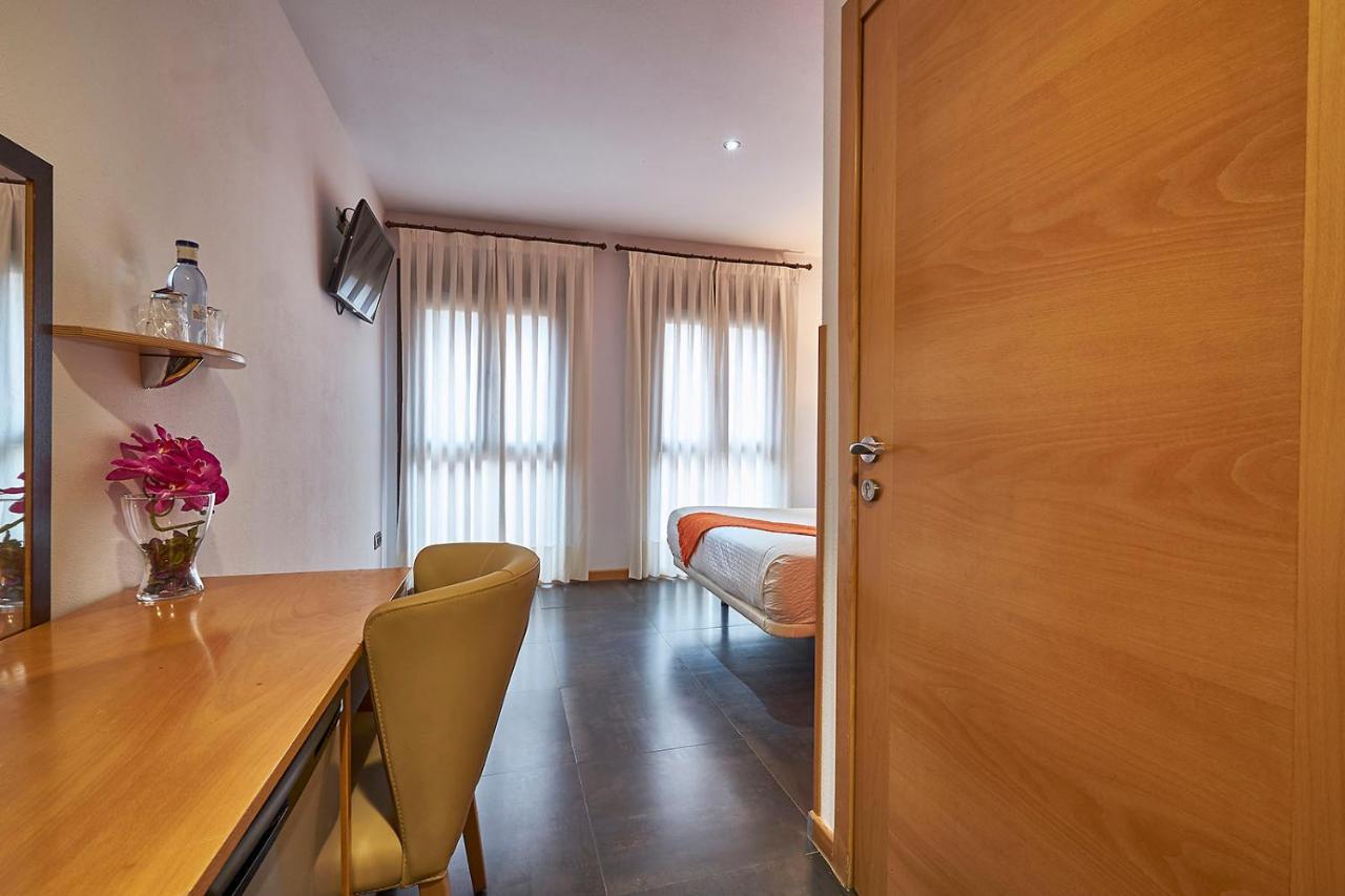 Hotel Real De Illescas Bagian luar foto