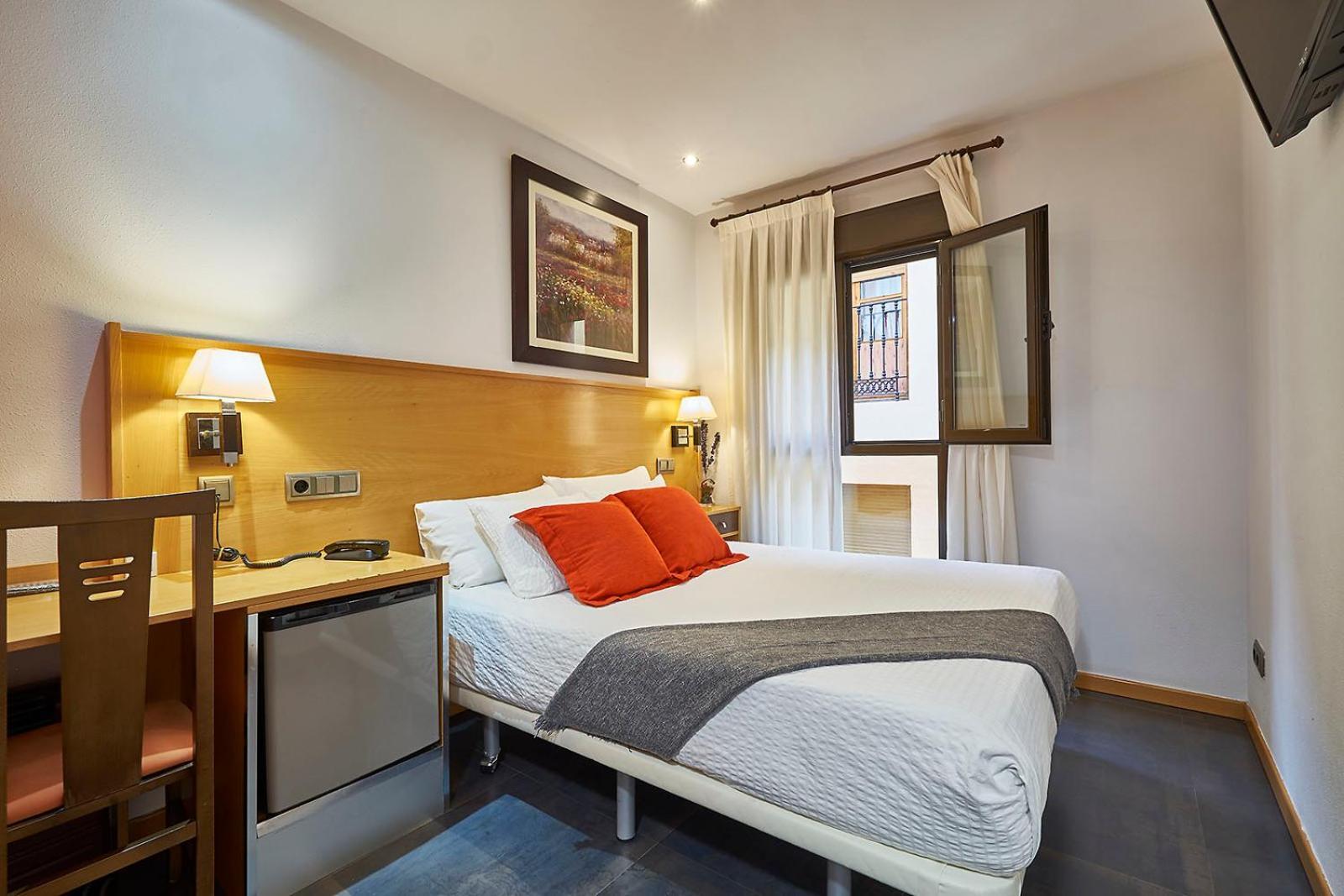 Hotel Real De Illescas Bagian luar foto